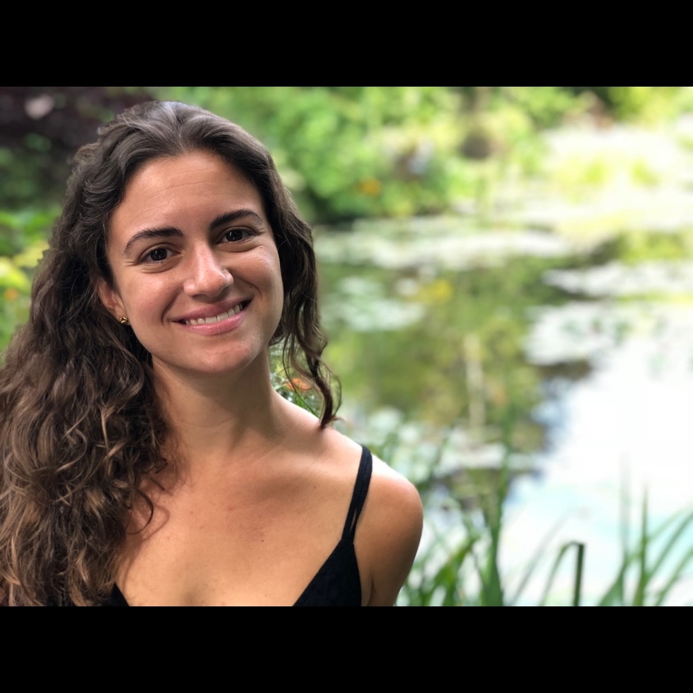 Meet your Posher, Emilia